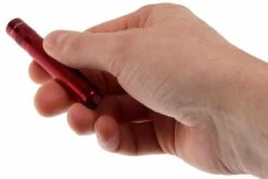 Maglite Mag-Lite Solitaire LED Rot -Nitecor Outdoor Geschaft ML7707 63 80MM 03 maglite solitaire led red ml7707 63 80mm d3