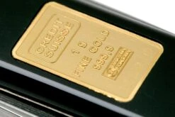 Victorinox Classic Gold Ingot 1gr 0.6203.87 Schweizer Taschenmesser -Nitecor Outdoor Geschaft VT0 6203 87 04 victorinox