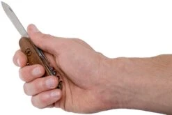Victorinox Huntsman, Schweizer Taschenmesser, Holz 1.3711.63 11 Victorinox Huntsman, Schweizer Taschenmesser, Holz 1.3711.63 -Nitecor Outdoor Geschaft VT1 3711 63 05 victorinox